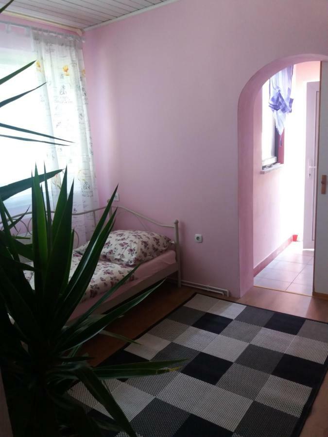 Apartment Tunel Hrusica  Exterior photo